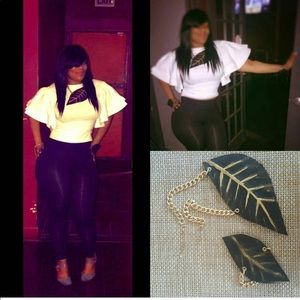 Bella Leaf Earring And Necklace Set